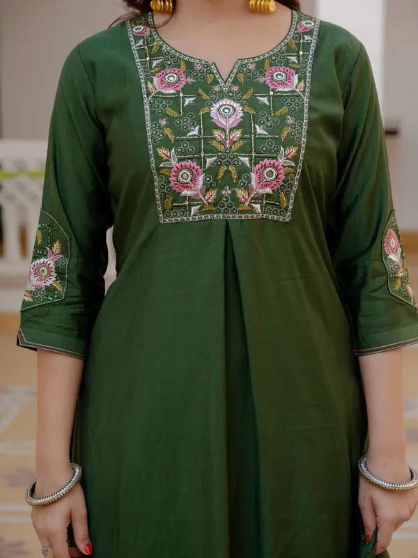 Mishudi_Designer_Floral_Embroidered_3_Piece_Suit_Set