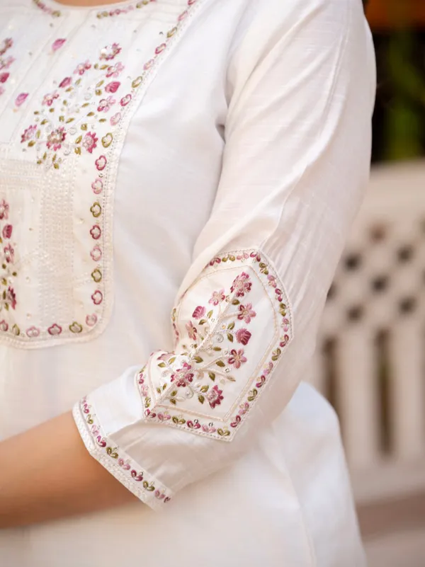Mishudi_Designer_Floral_Embroidered_3_Piece_Suit_Set