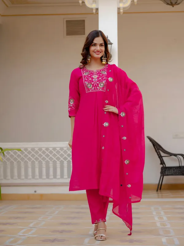 Mishudi_Designer_Floral_Embroidered_3_Piece_Suit_Set