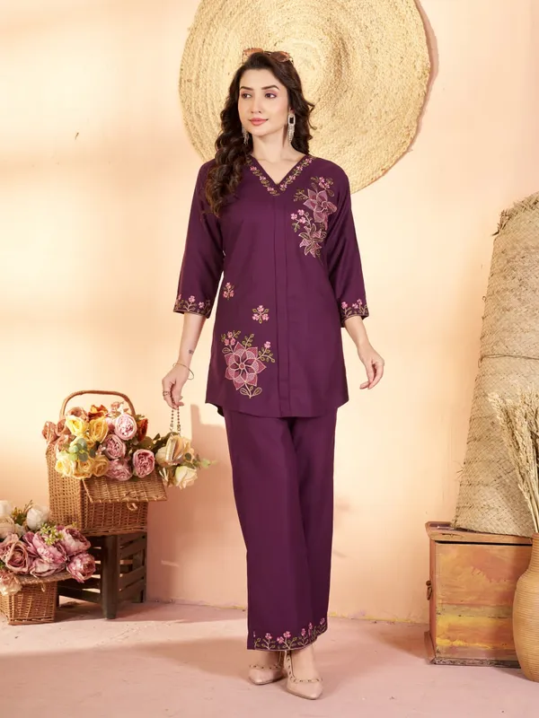 Mishudi_Designer_Floral_Embroidery_Co-Ord_Set