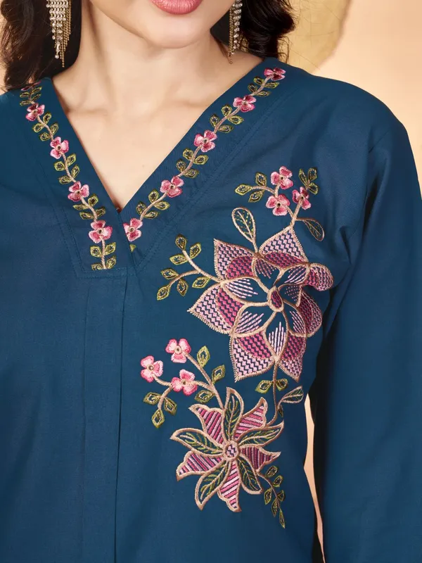 Mishudi_Designer_Floral_Embroidery_Co-Ord_Set