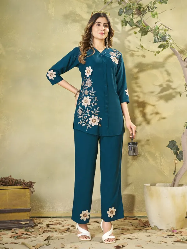 Mishudi_Premium_Floral_Embroidered_Co-Ord_Set