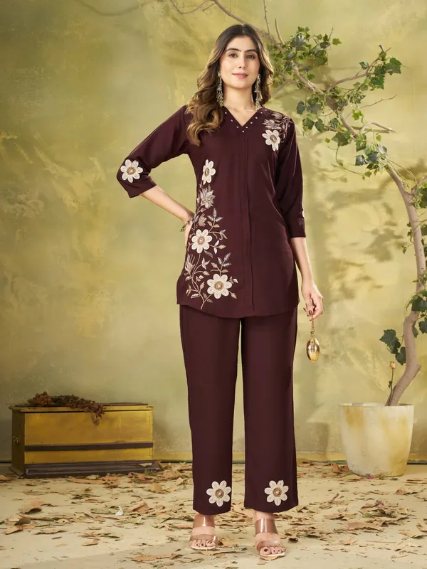Mishudi_Premium_Floral_Embroidered_Co-Ord_Set