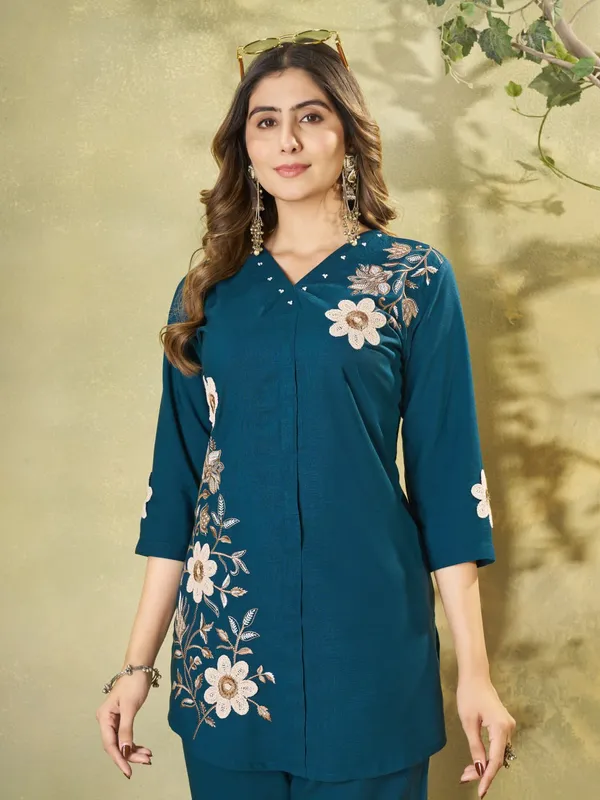 Mishudi_Premium_Floral_Embroidered_Co-Ord_Set