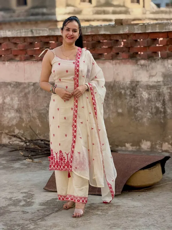 Cream_Printed_Ethnic_Kurta_Set_for_Women