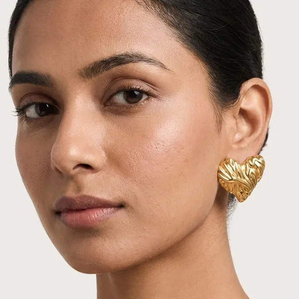 Golden_Sculpted_Heart_Studs_Default_Title
