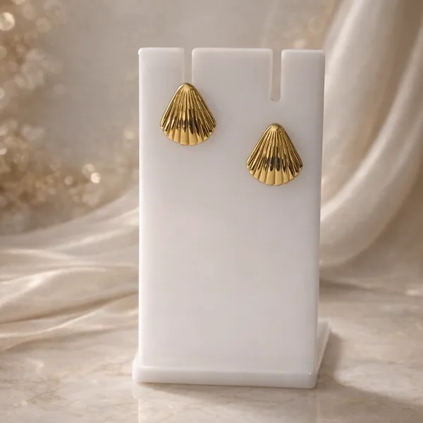 Golden_Shell_Fluted_Stud_Earrings_Default_Title