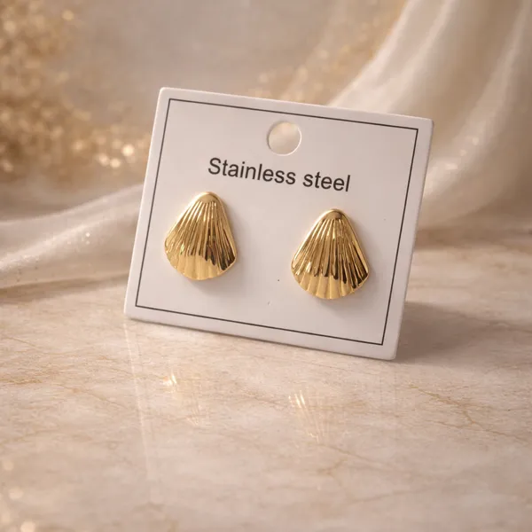 Golden_Shell_Fluted_Stud_Earrings_Default_Title