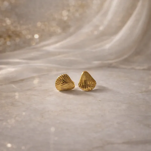 Golden_Shell_Fluted_Stud_Earrings_Default_Title
