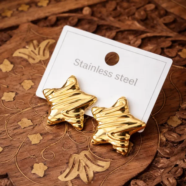 Sculpted_Star_Gold_Stud_Earrings_Default_Title