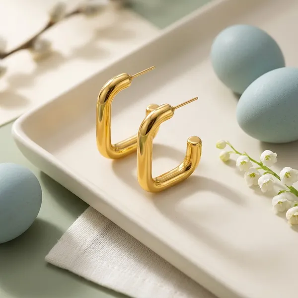 Squared_C_Shape_Gold_Stud_Earrings_Default_Title
