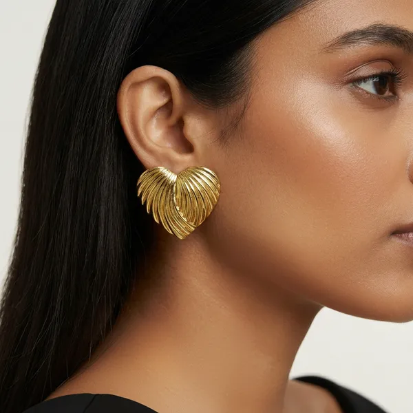 Wavecrest_Heart_Gold_Stud_Earrings_Default_Title