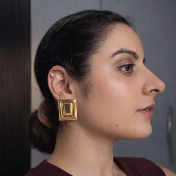 Bold_Frame_Stud_Earrings_Default_Title