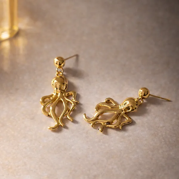 Golden_Octavia_Drop_Earrings_Default_Title