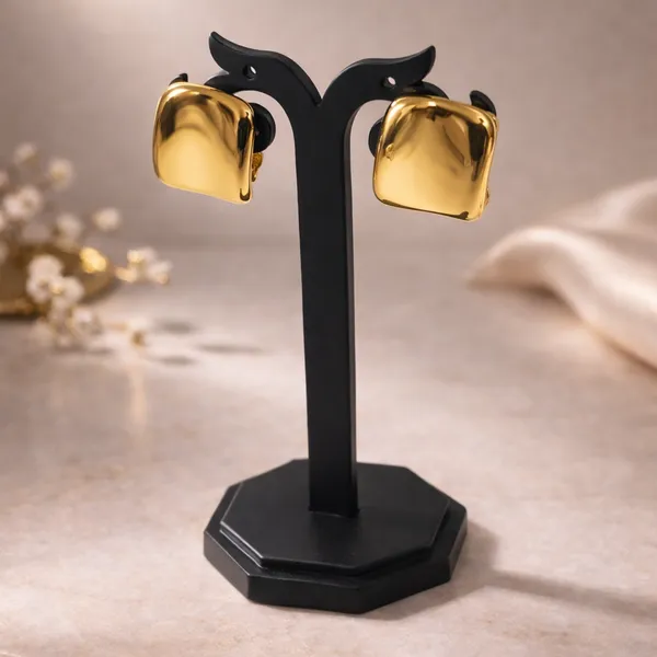 Soft_Edge_Stud_Earrings_Default_Title