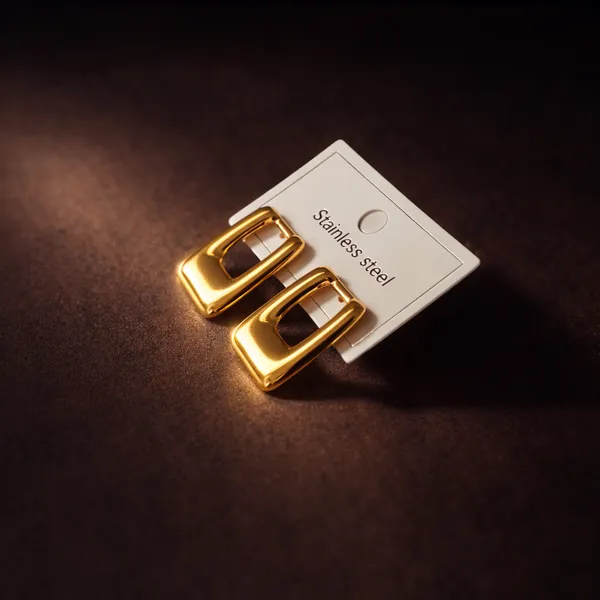 Auro_Modern_Square_Stud_Default_Title