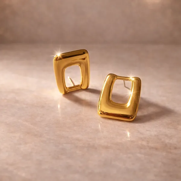 Auro_Modern_Square_Stud_Default_Title