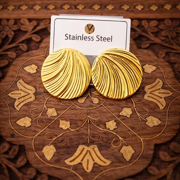 Waveluxe_Textured_Round_Stud_Earrings_Default_Title