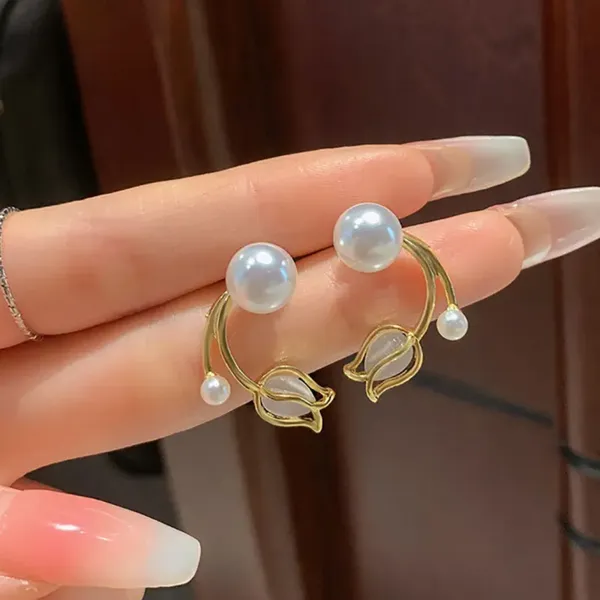 White_Flower_Pearl_Stud_Earrings_Korean_Cute_Floral_Design_Default_Title