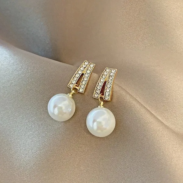 Korean_Crystal_Drop_Pearl_Earrings_Default_Title