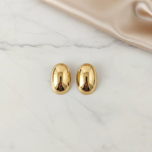 Aurelia_Oval_Luxe_Studs_Default_Title