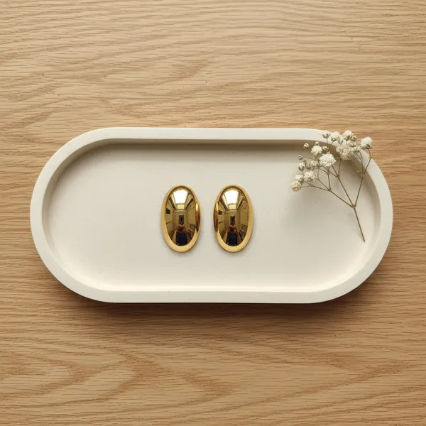 Aurelia_Oval_Luxe_Studs_Default_Title