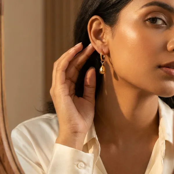 Aurelia_Droplet_Luxe_Hoops_Default_Title