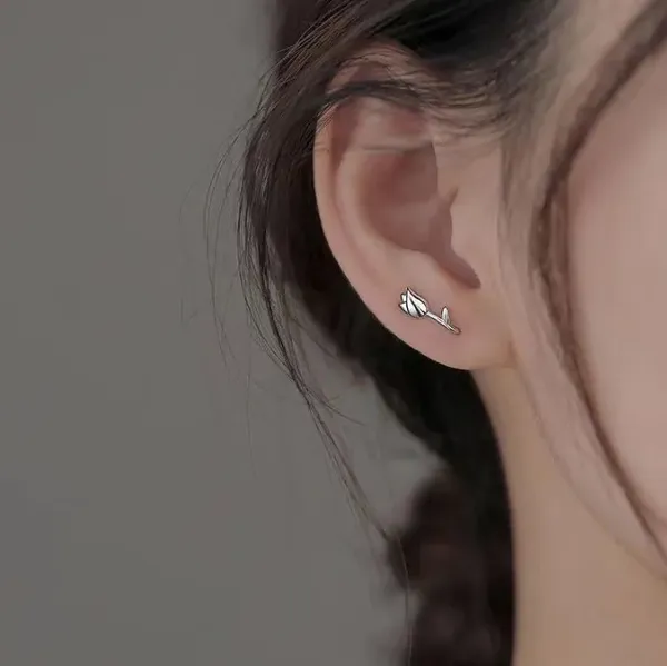 Silver_Whisper_Rose_Drops_Default_Title