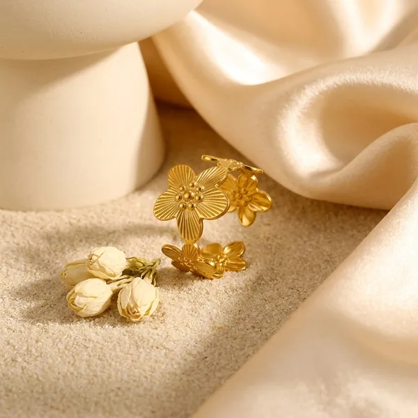 Fiorelle_Blossom_Ring_Default_Title