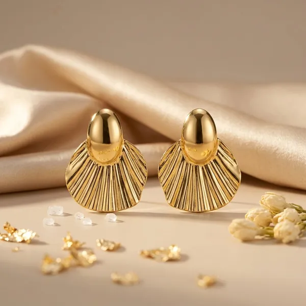 Aurelle_Shell_Earrings_Default_Title
