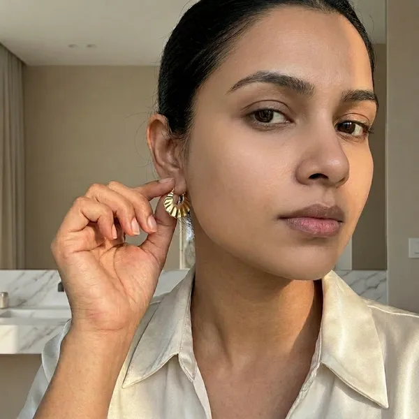 Aurelle_Sunburst_Gold_Hoops_Default_Title