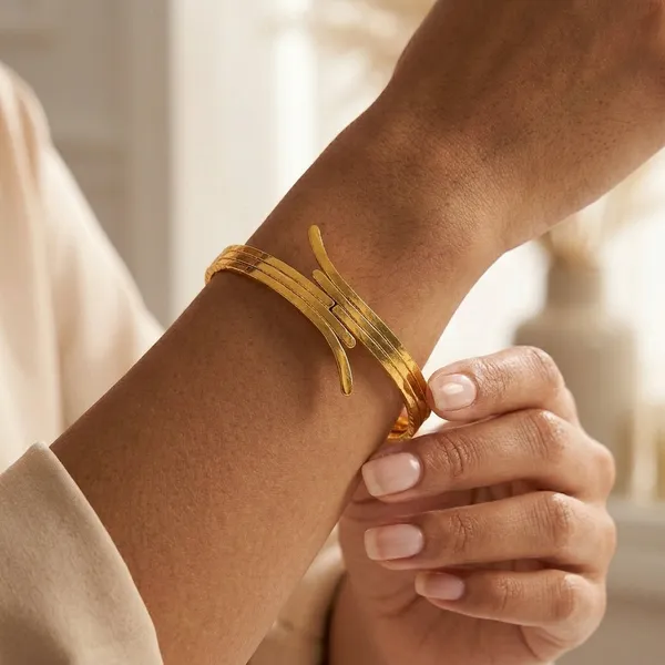 Twist_Nail_Cuff_Bracelet_Default_Title
