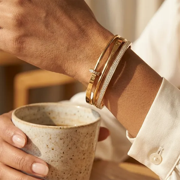 Radiant_Crystal_Nail_Bracelet_Default_Title