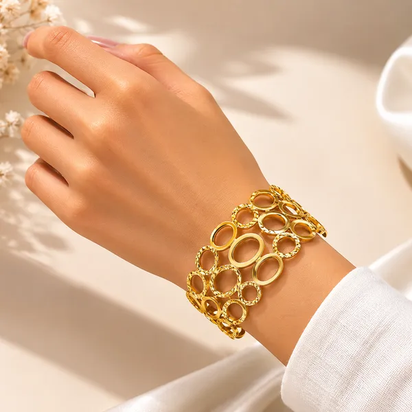 Aurelia_Orbit_Gold_Cuff_Default_Title