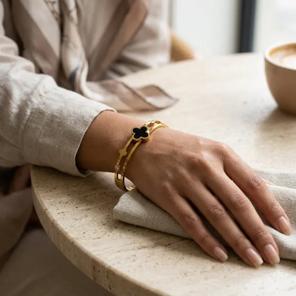 Midnight_Clover_Bracelet_Default_Title