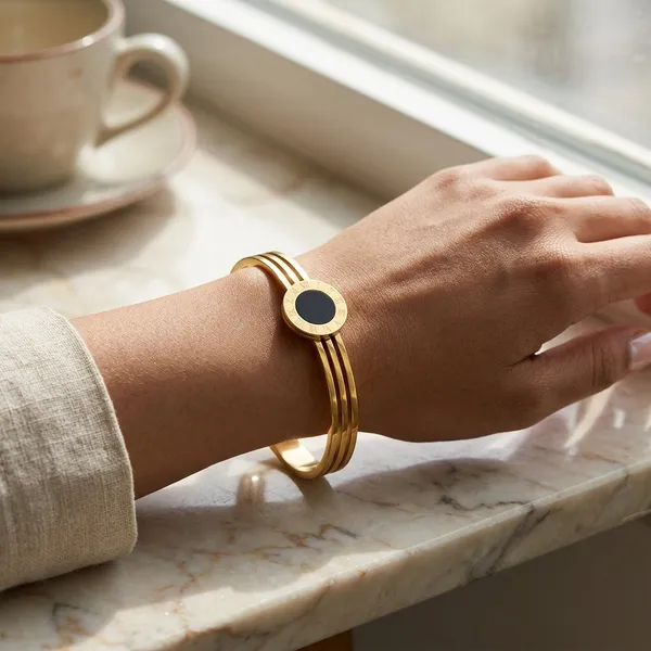 Imperial_Roman_Noir_Bracelet_Default_Title