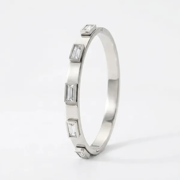 Celeste_Avelisse_Silver_Bracelet_Default_Title