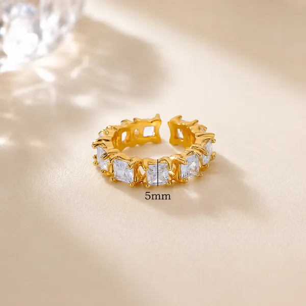 Emerelle_Royale_Ring_Crystal_White_Default_Title