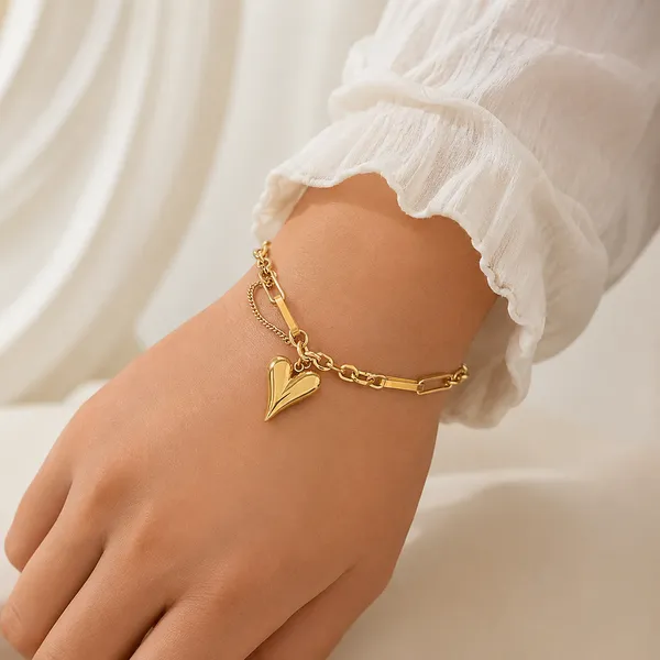 Minimal_Heart_Drop_Bracelet_Default_Title