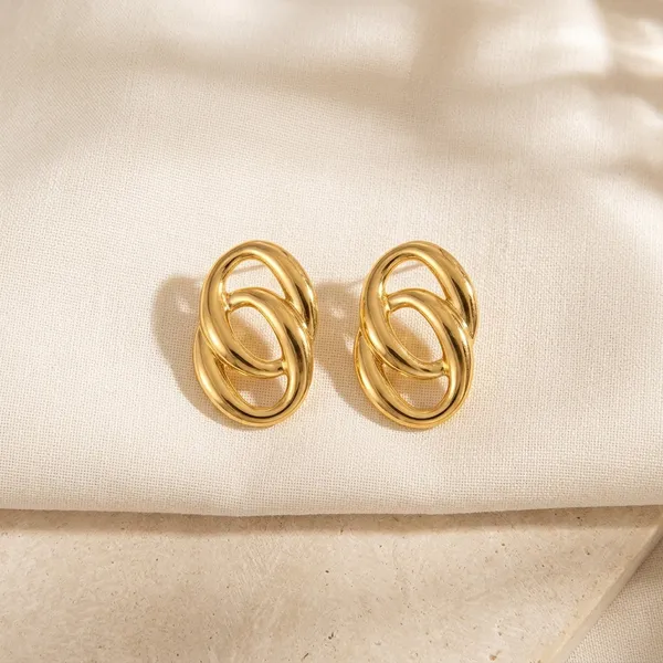 Interlocked_Oval_Gold_Statement_Earrings_Default_Title