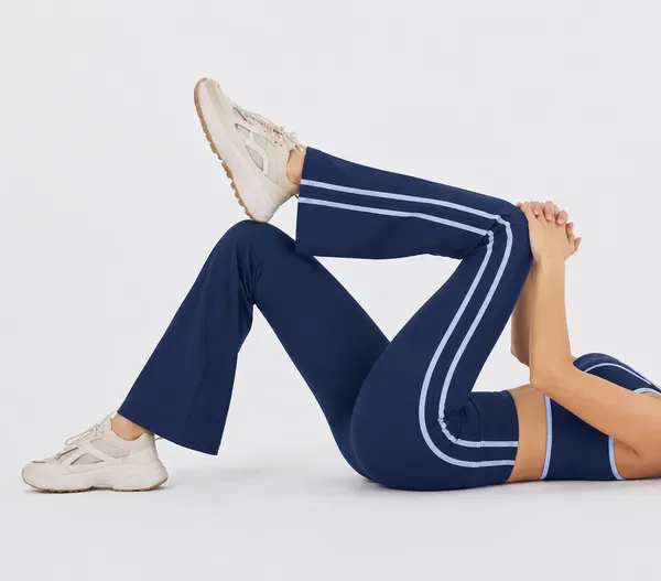 Navy_Flared_Activewear_Gym_pant__for_Women