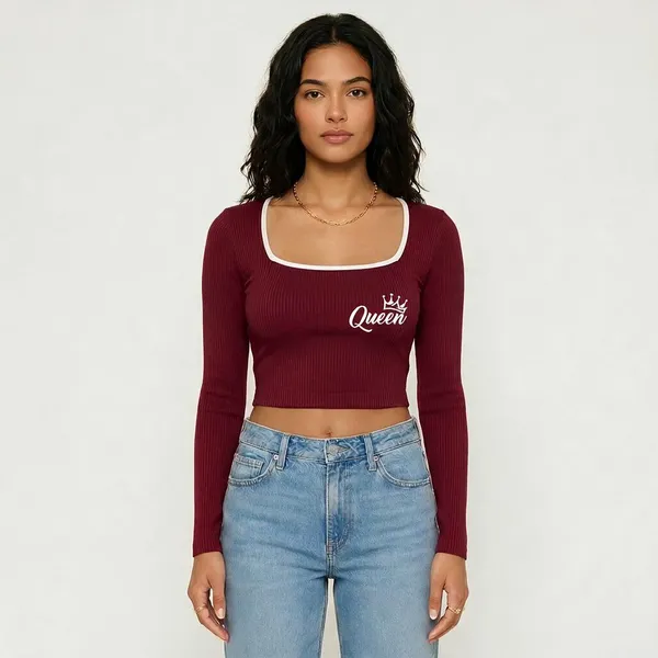 Maroon_Rib_Contrast_Queen_Print_Crop_Top_For_Women