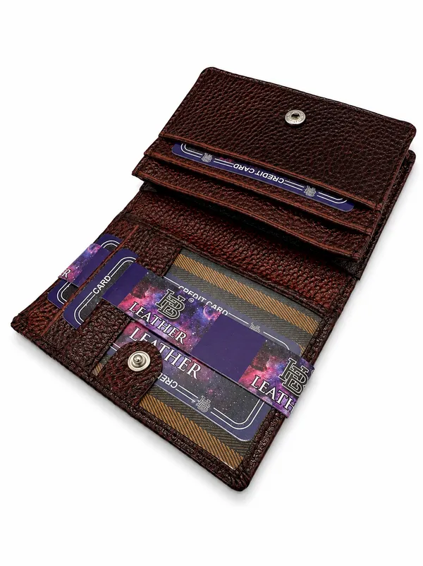 Black_Leather_Bi-Fold_Wallet_For_Men