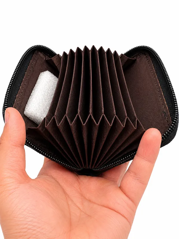 Black_Faux_Leather_Textured_Zip_Around_Wallet_For_Men