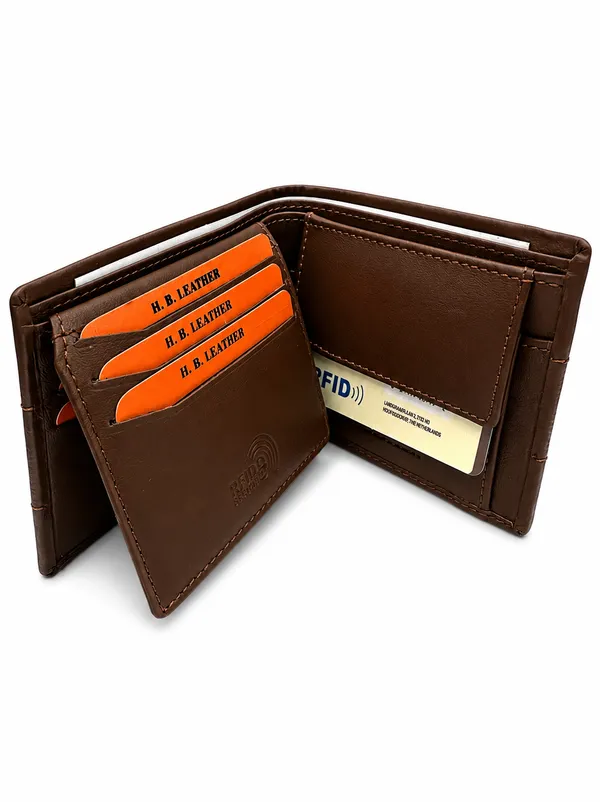 Brown_Leather_Textured_Centre_Panel_Bifold_Wallet_For_Men