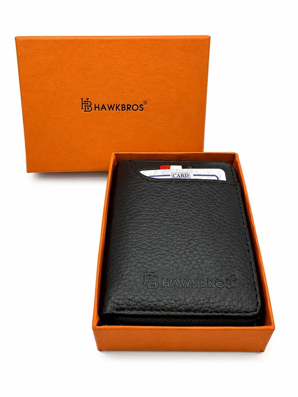 Black_Leather_Zipper_Wallet_For_Men