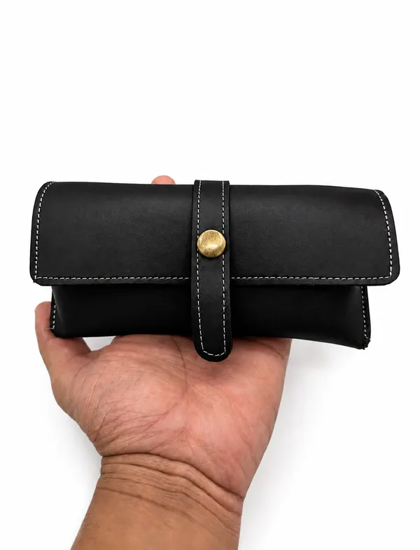 Black_Faux_Leather_Sunglasses_Case_For_Unisex