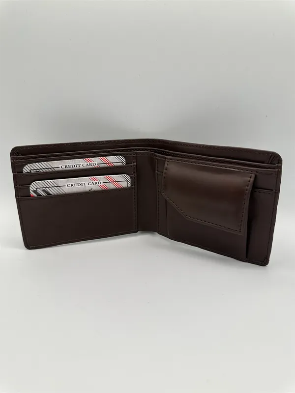 Brown_Faux_Leather_Bifold_Wallet_For_Men