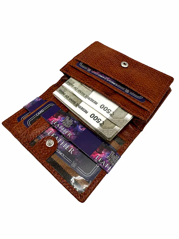 Brown_Leather_Bi-Fold_Wallet_For_Men