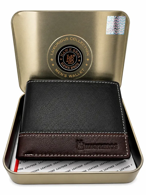 Black_Leather_Bi-Fold_Wallet_For_Men